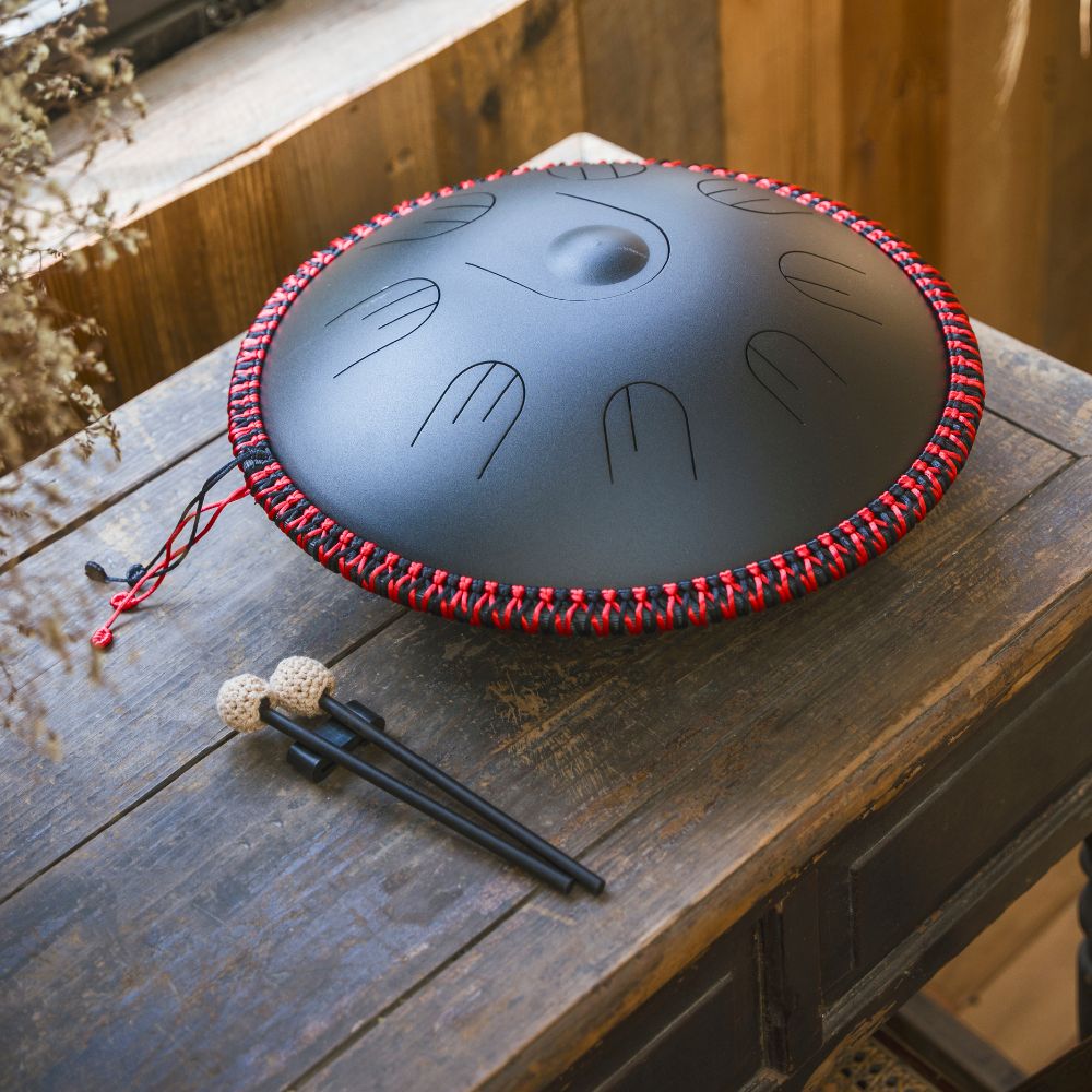 Sonodrum „Handpan Hybrid“ - handgefertigte Handpan-Alternative - 35,5cm - 9 Zungen - D-Kurd