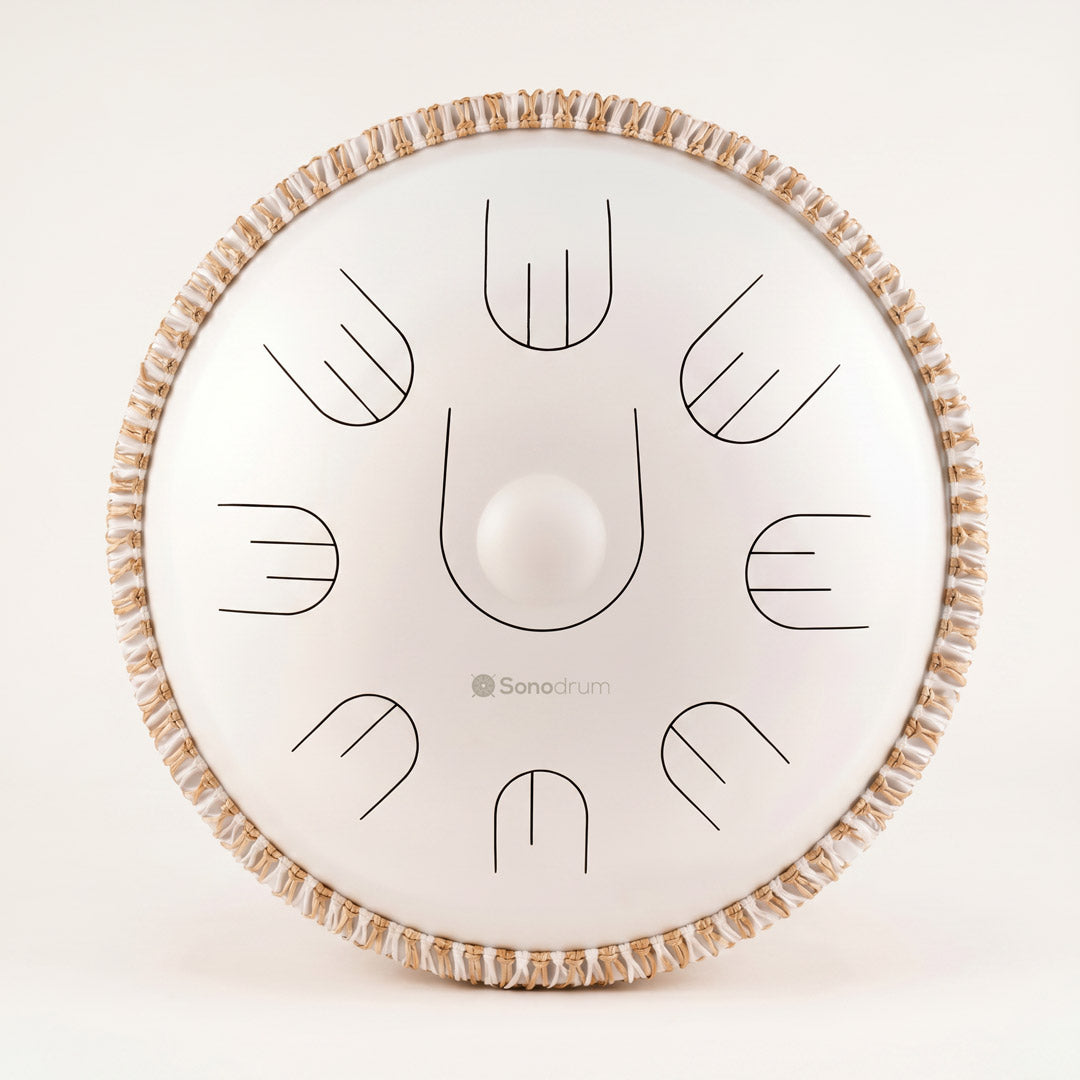 Sonodrum „Handpan Hybrid“ - handgefertigte Handpan-Alternative - 35,5cm - 9 Zungen - D-Kurd